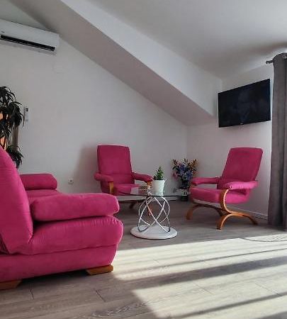 Apartman Leona Kaštela Екстериор снимка